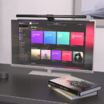 ⁦מנורת מסך מקצועית Yeelight Pura דגם Yeelight Monitor Bar Light Pura Pro⁩ – תמונה ⁦2⁩